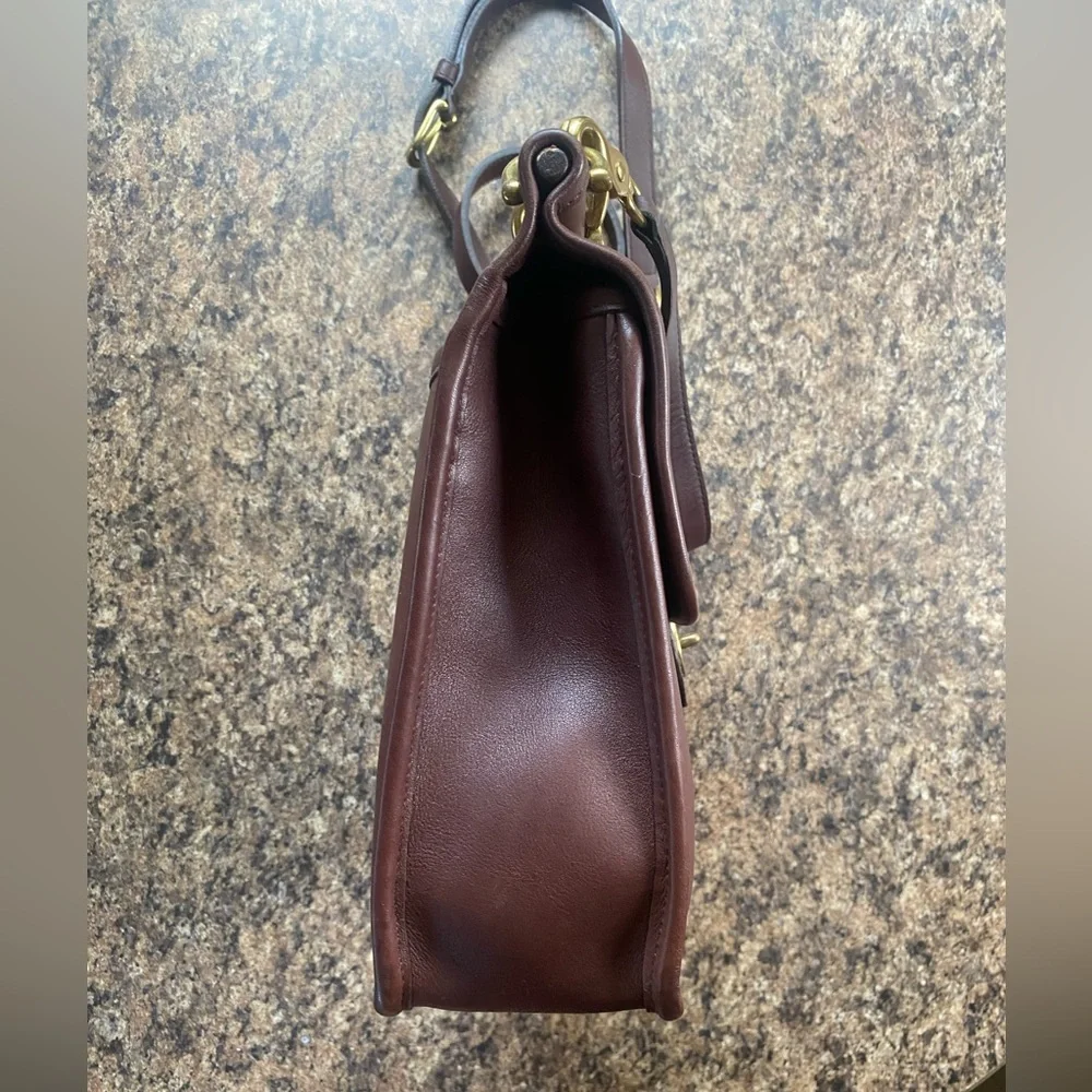 Coach Willis Mahogany Brown Leather Bag Vintage Brass/Gold Hardware Dust Bag Box - Picture 12 of 16